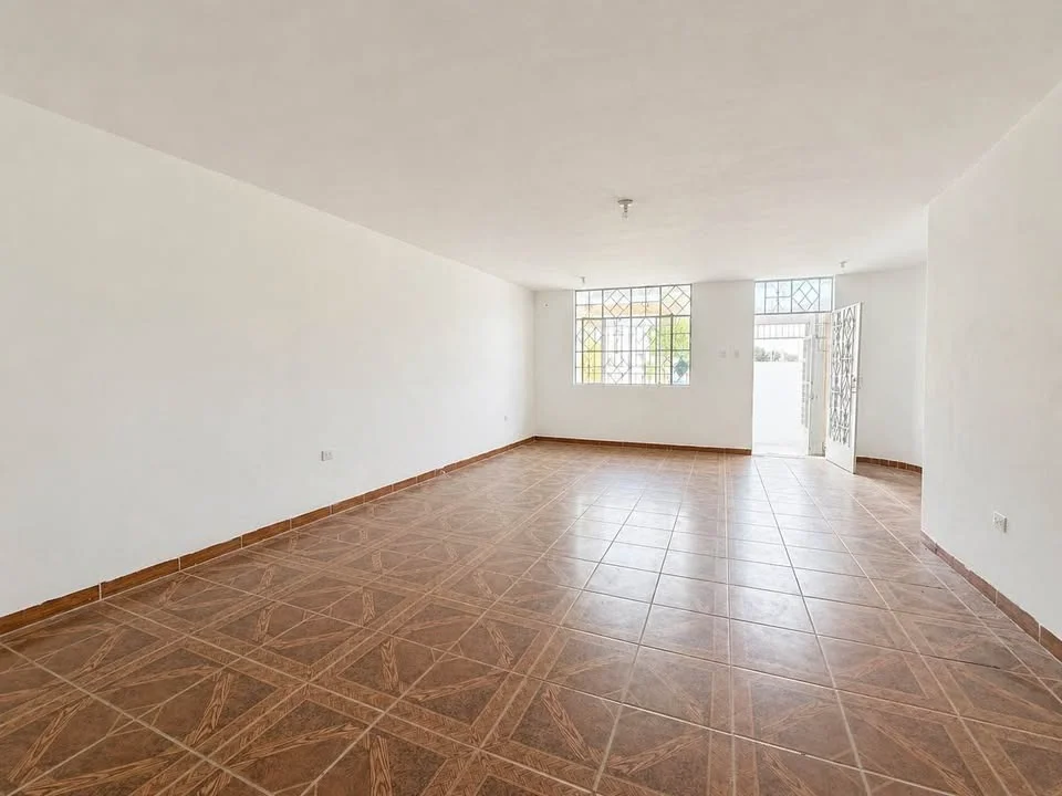 🚨 ¡LOCAL COMERCIAL EN ALQUILER EN AVENIDA – URB. L JAZMINES! 🚨
