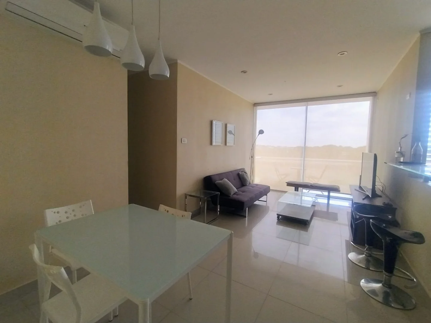 VENTA DE DEPARTAMENTO AMOBLADO EN 5TO PISO - CONDOMINIO PALMERAS DEL CHIPE