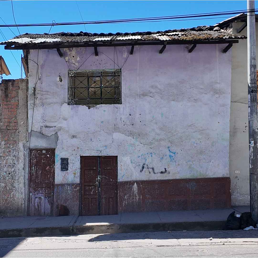 Venta de Casa con Terreno en Cajamarca
