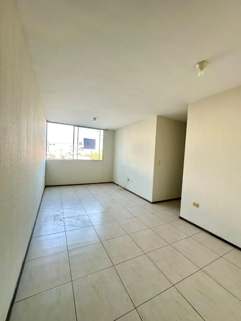 LINDO DEPARTAMENTO EN ALQUILER - 2DO PISO - PARQUES DE PIURA