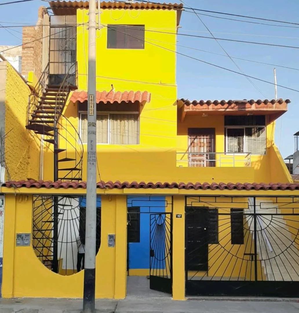 CASA EN VENTA - URBANIZACION SANTA ANA - PIURA
