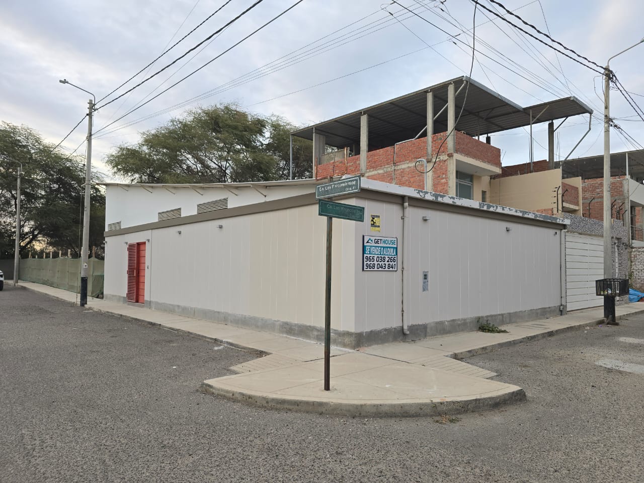 Local Comercial en Venta/Alquiler en Miraflores Country Club