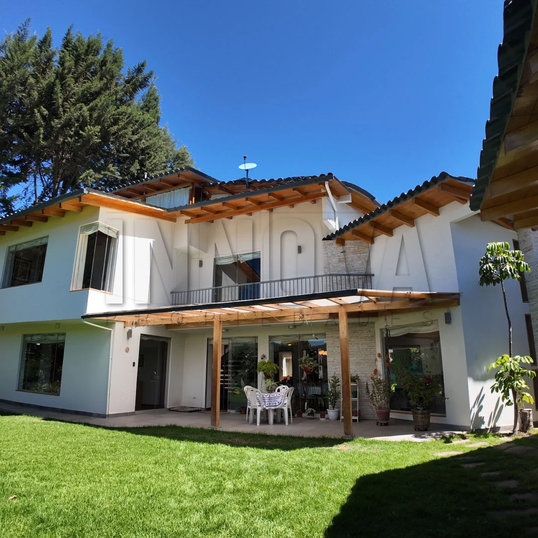 Casa Lujosa en Condominio San Jorge