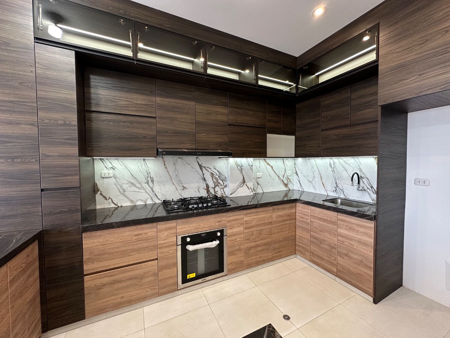🏢 DEPARTAMENTO EN ALQUILER PARA EMPRESAS | 148 m² | MIRAFLORES COUNTRY CLUB