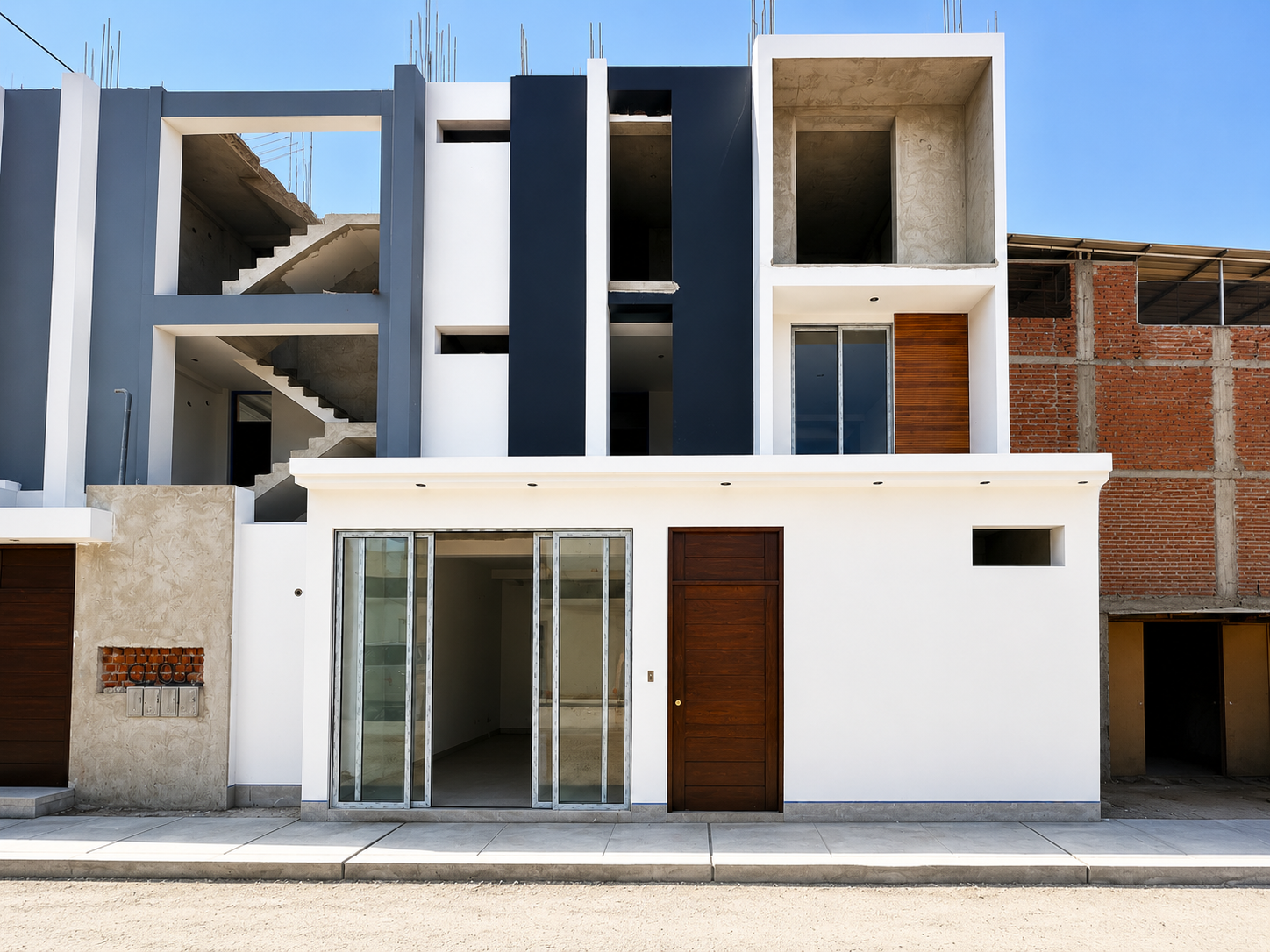 ESPACIO CORPORATIVO EN ALQUILER | AV. PRINCIPAL – MIRAFLORES COUNTRY CLUB